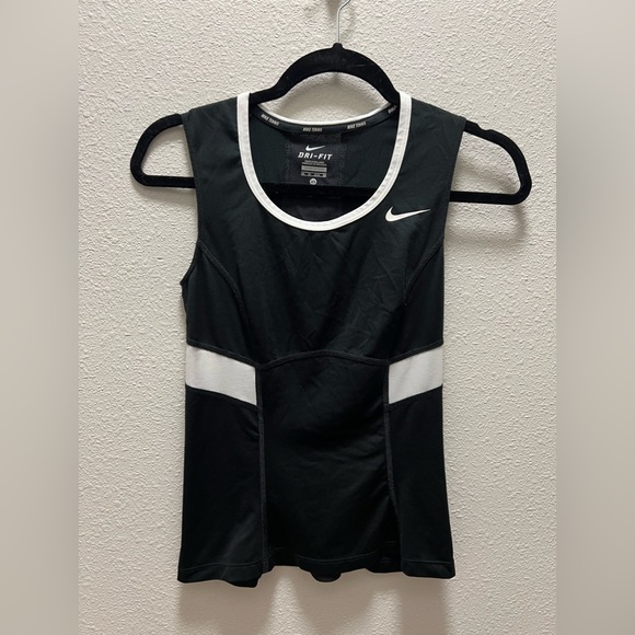 Nike Dri-Fit Tank Top‎ - Picture 1 of 9